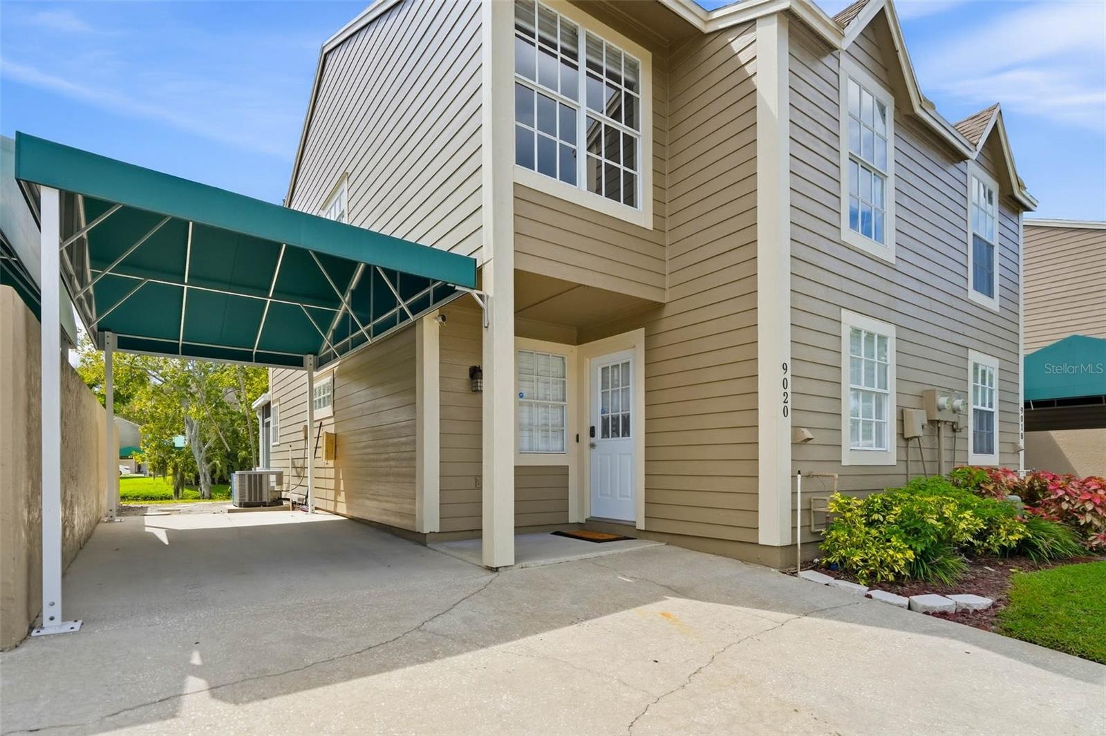 9020 LAKE PLACE LN #9020 — photo 5