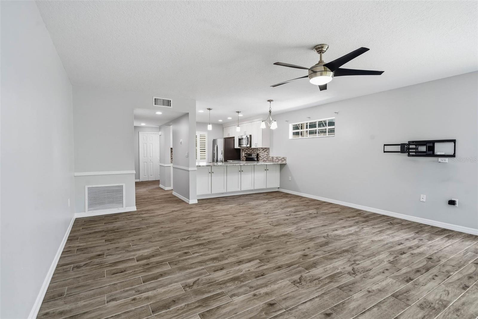 9020 LAKE PLACE LN #9020 — photo 15
