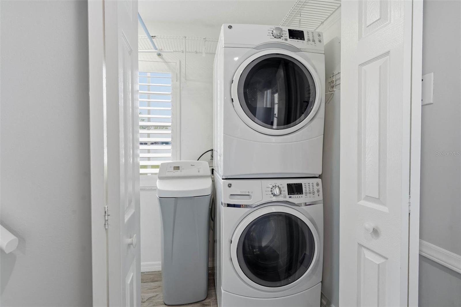 9020 LAKE PLACE LN #9020 — photo 8