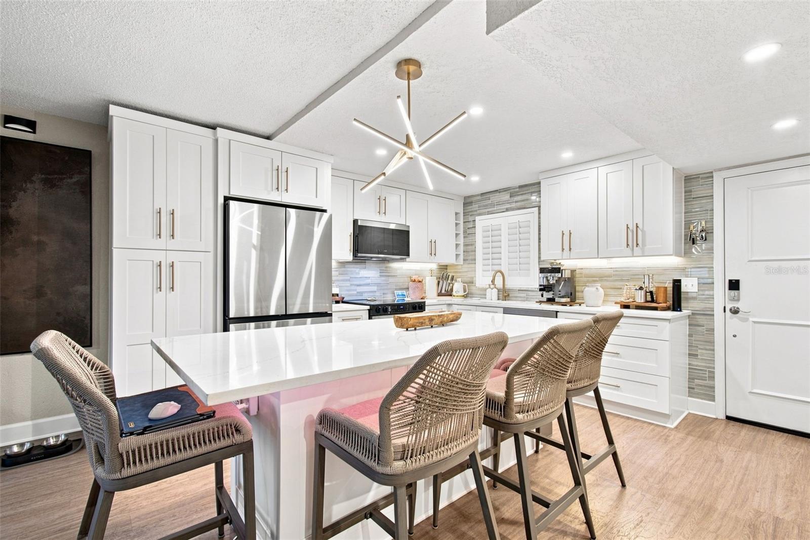 17035 GULF BLVD #122 — photo 4