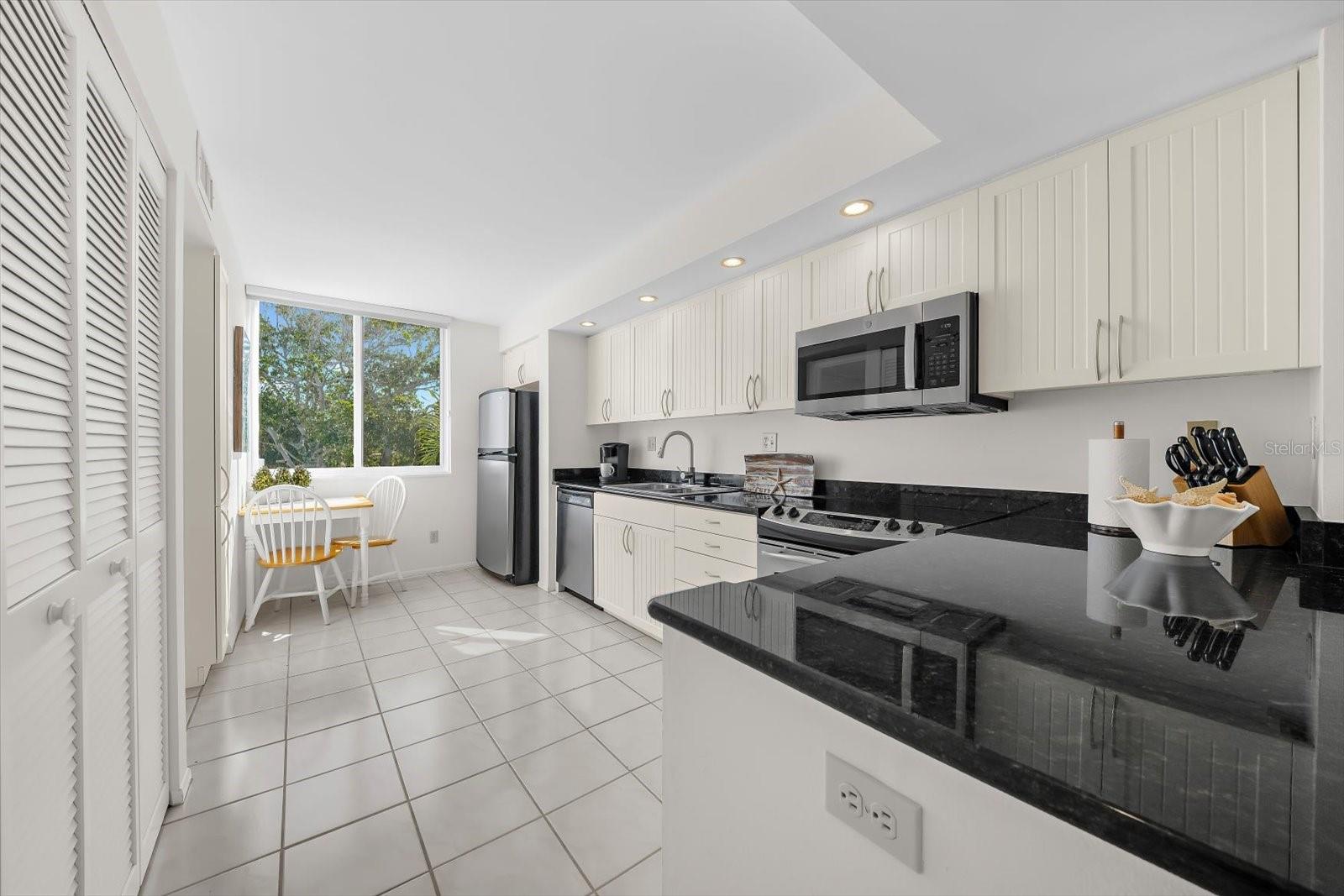 843 BAYPORT WAY #843 — photo 36