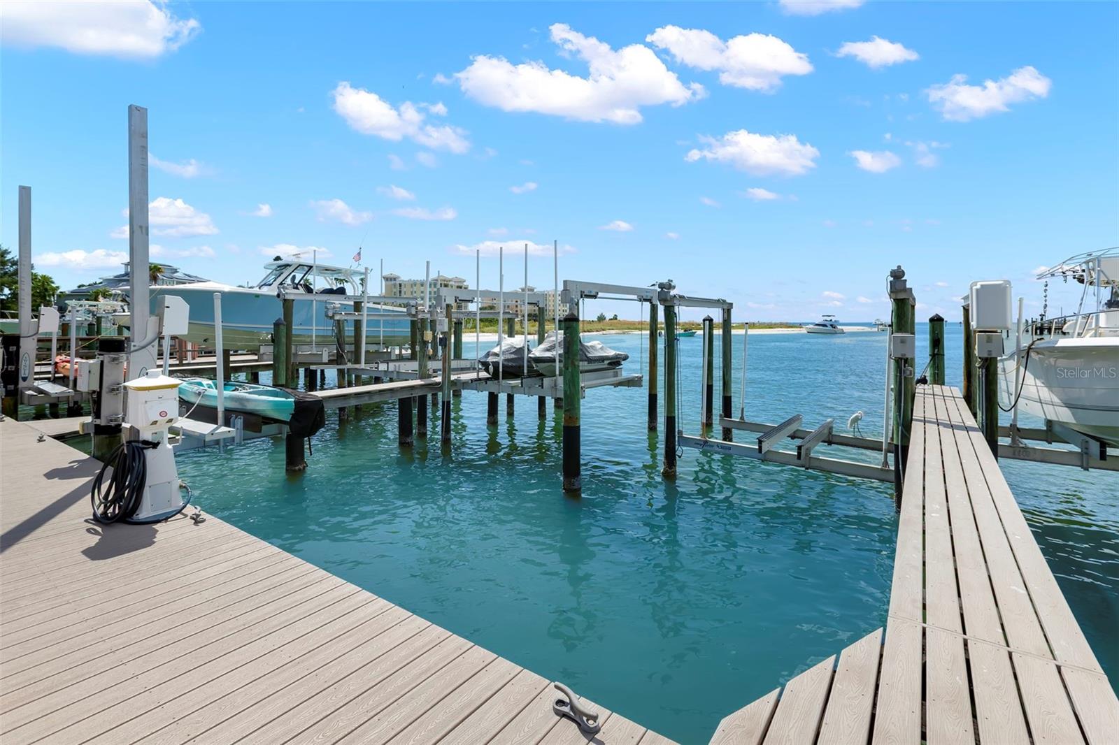 1100 PINELLAS BAYWAY S #I4 — photo 4