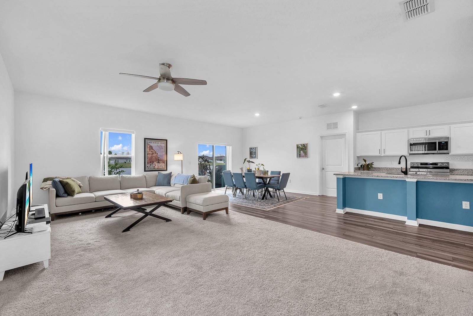 2280 HARRIS HAWK AVE — photo 11