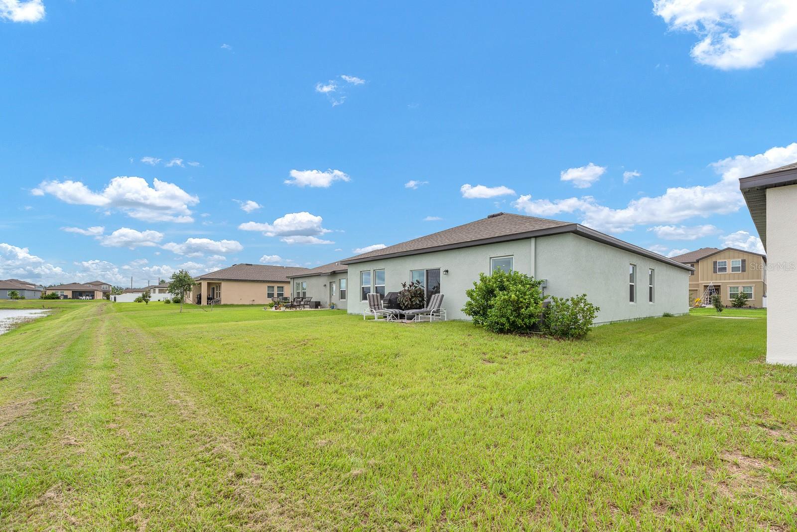 2280 HARRIS HAWK AVE — photo 2