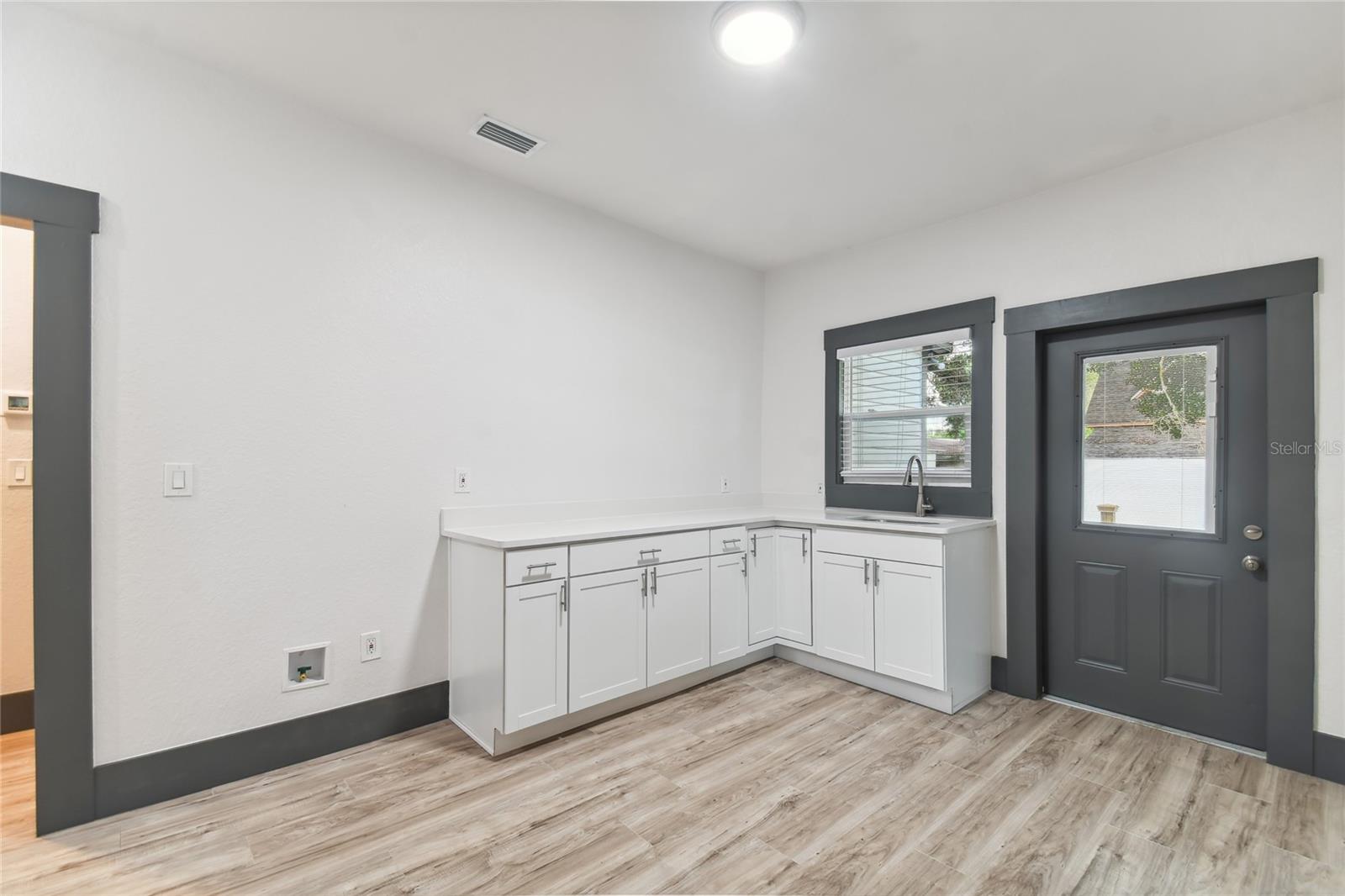 3513 N 9TH ST — photo 23