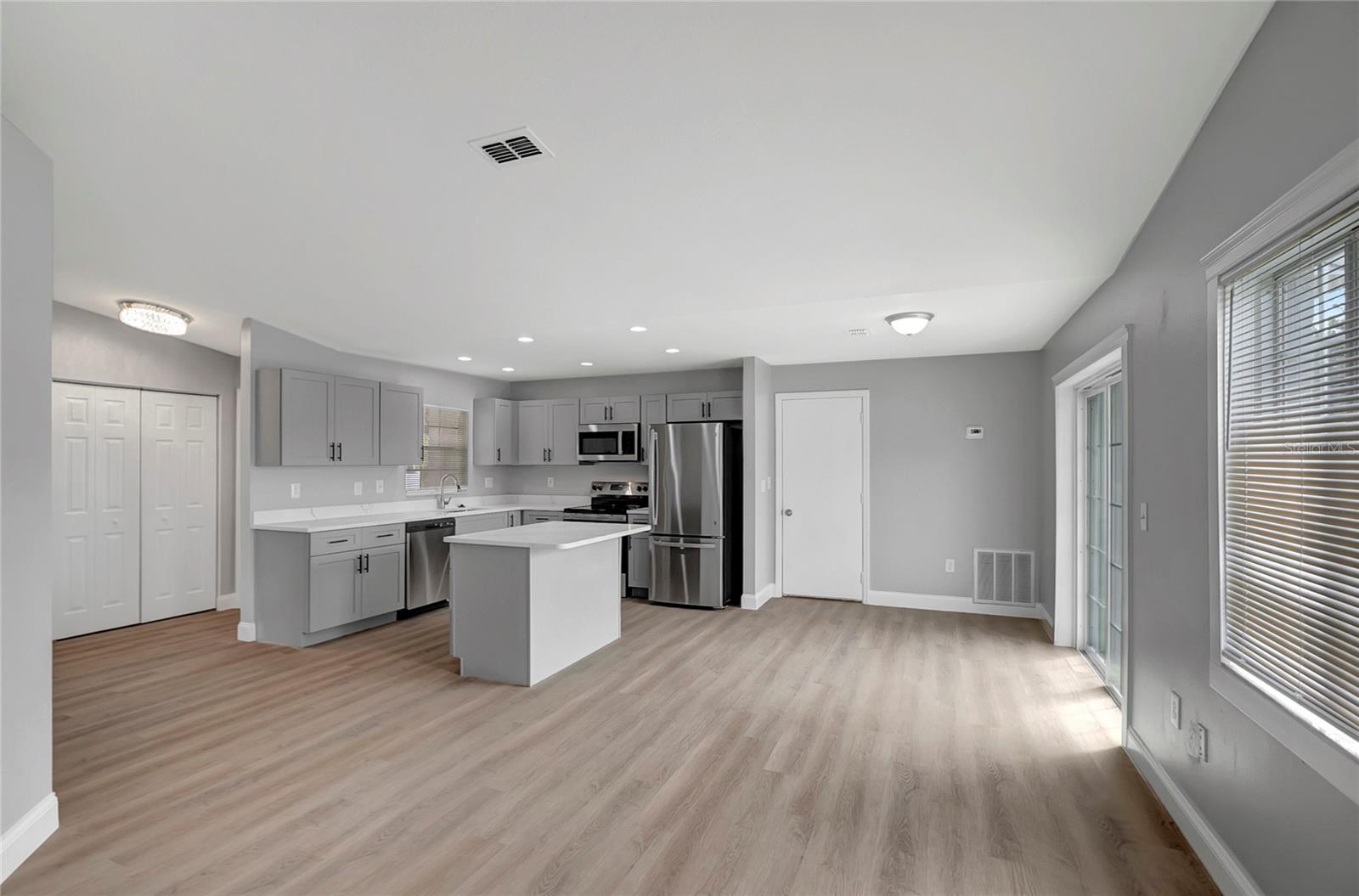 1713 CARNEGIE CIR — photo 21