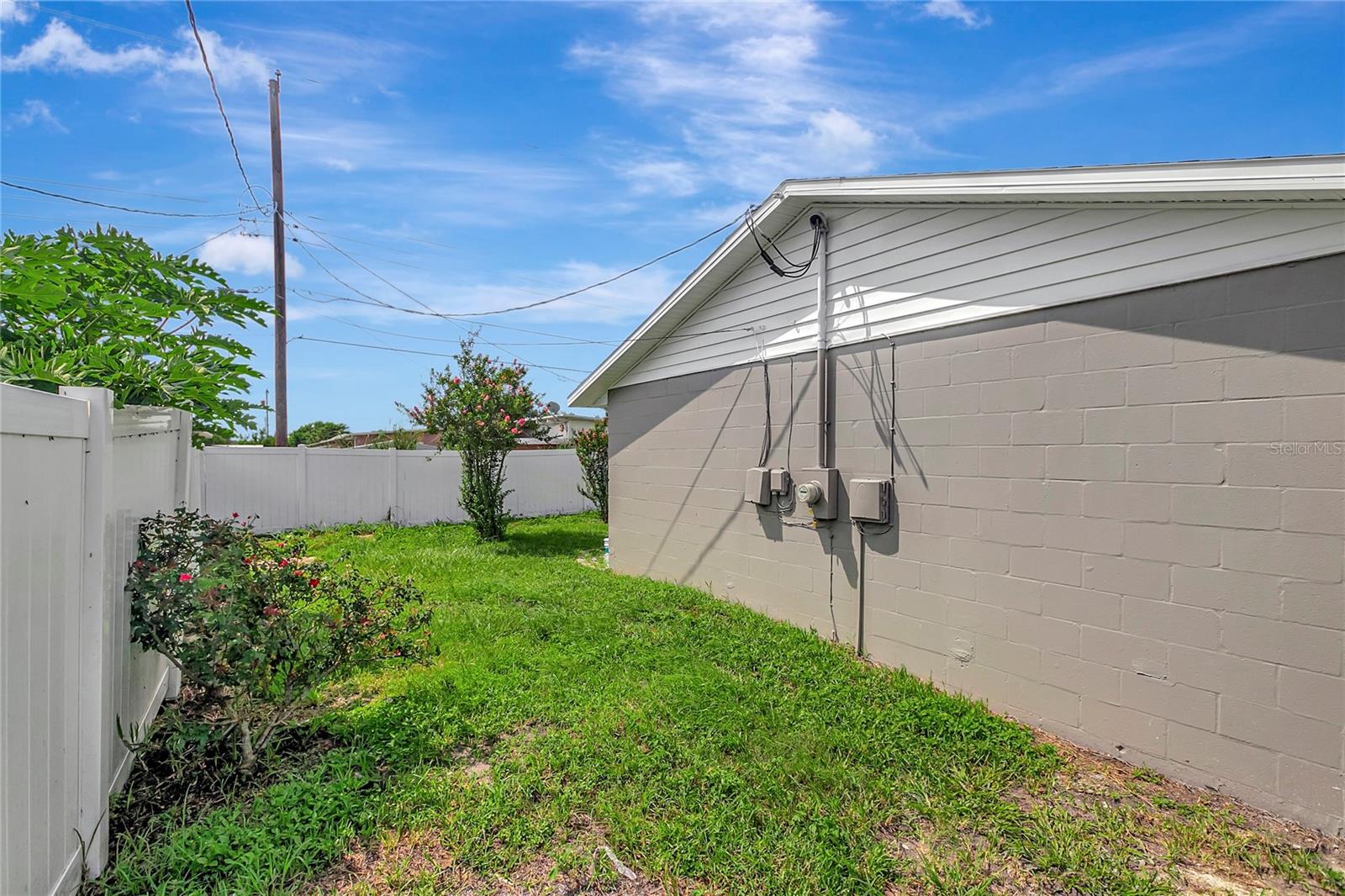 1713 CARNEGIE CIR — photo 43