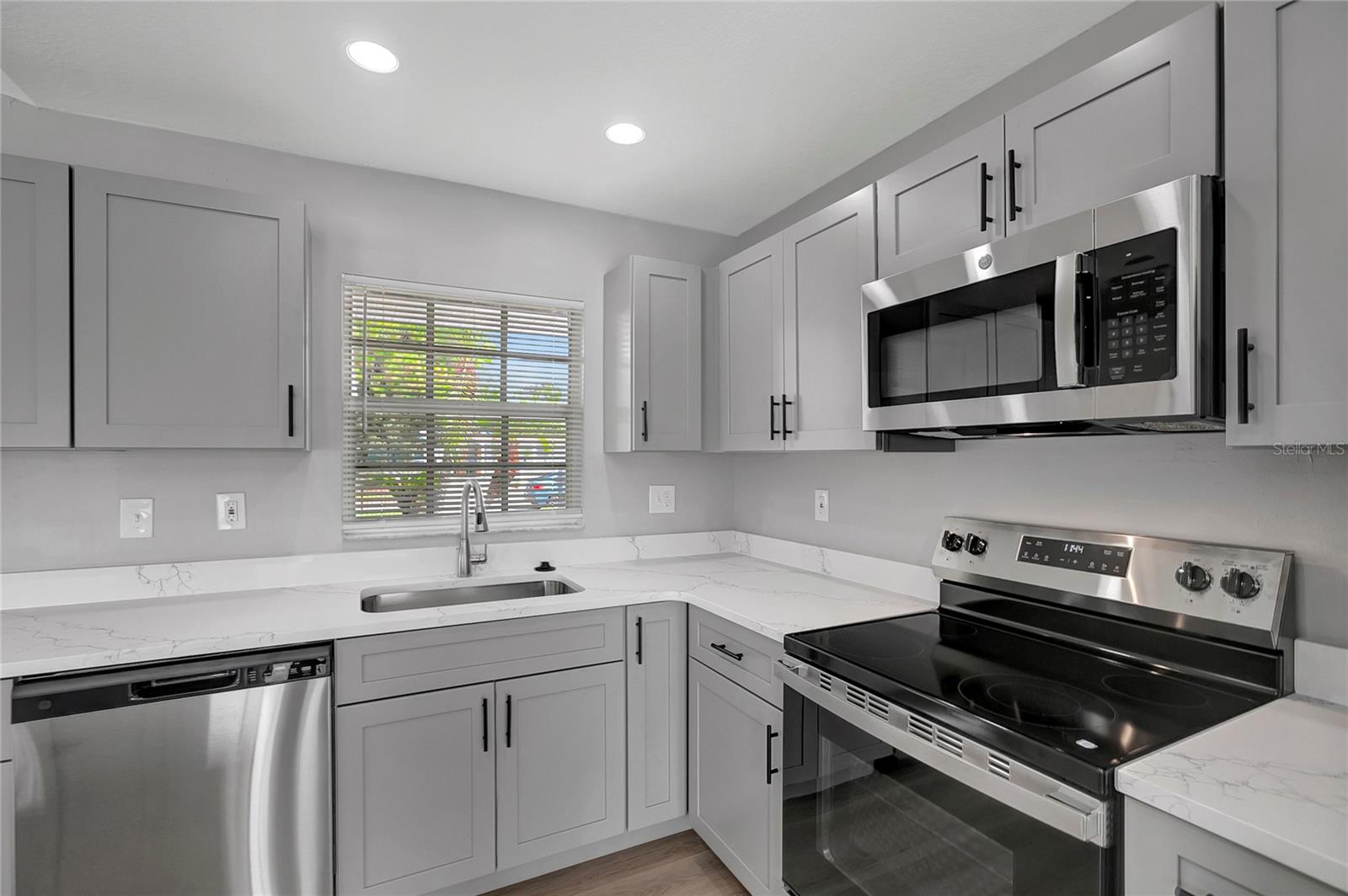 1713 CARNEGIE CIR — photo 13