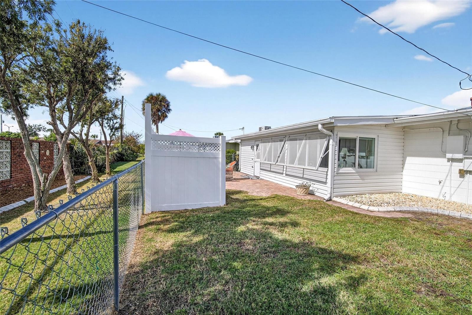 1210 BEACH BLVD — photo 24