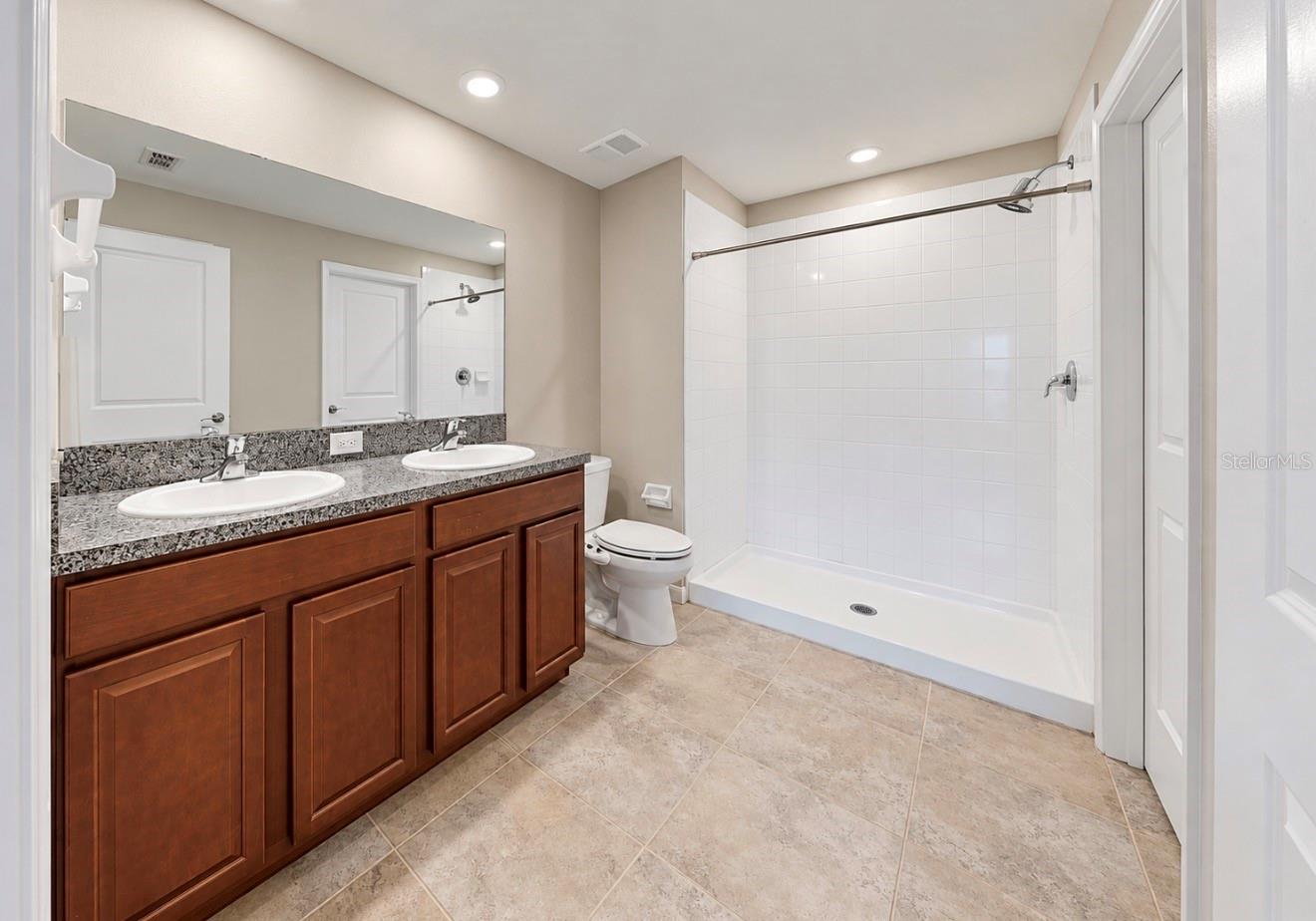 5005 WHITE CHICORY DR — photo 25