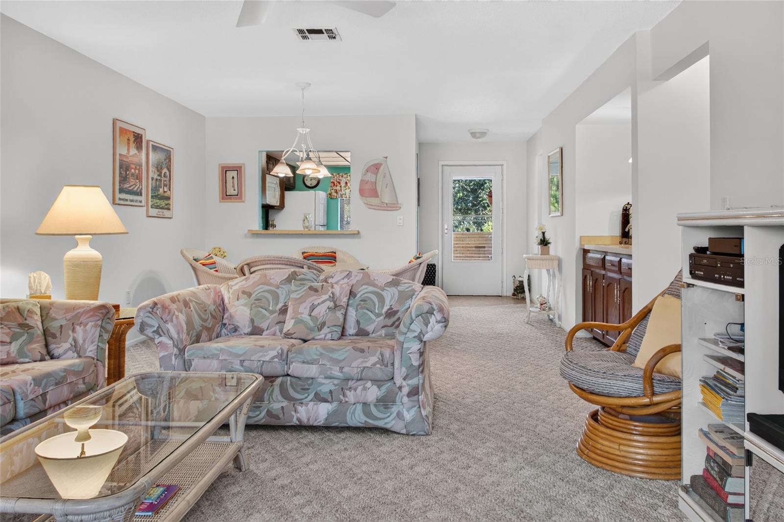 360 THREE LAKES LN #H — photo 10