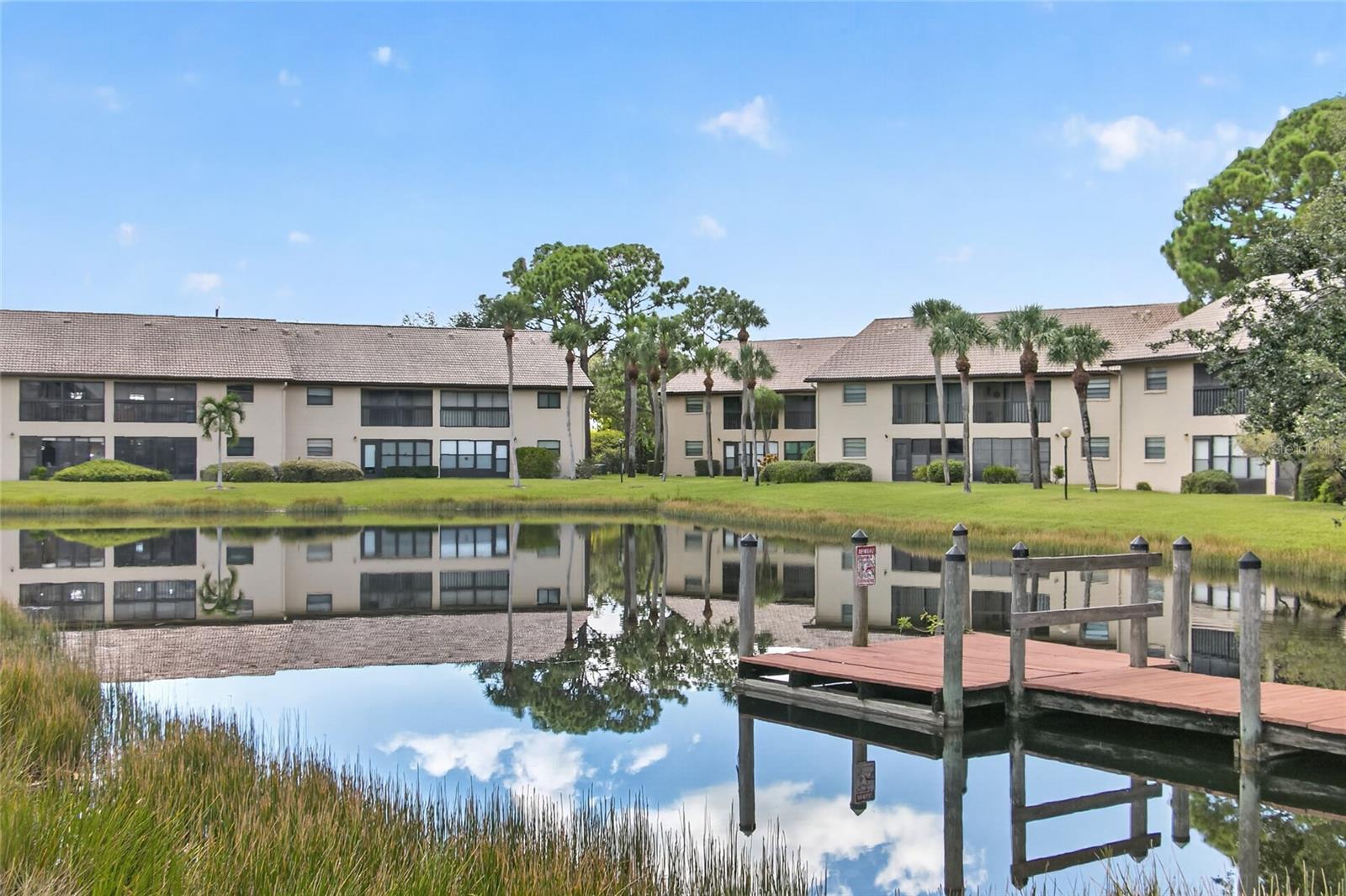 360 THREE LAKES LN #H — photo 3