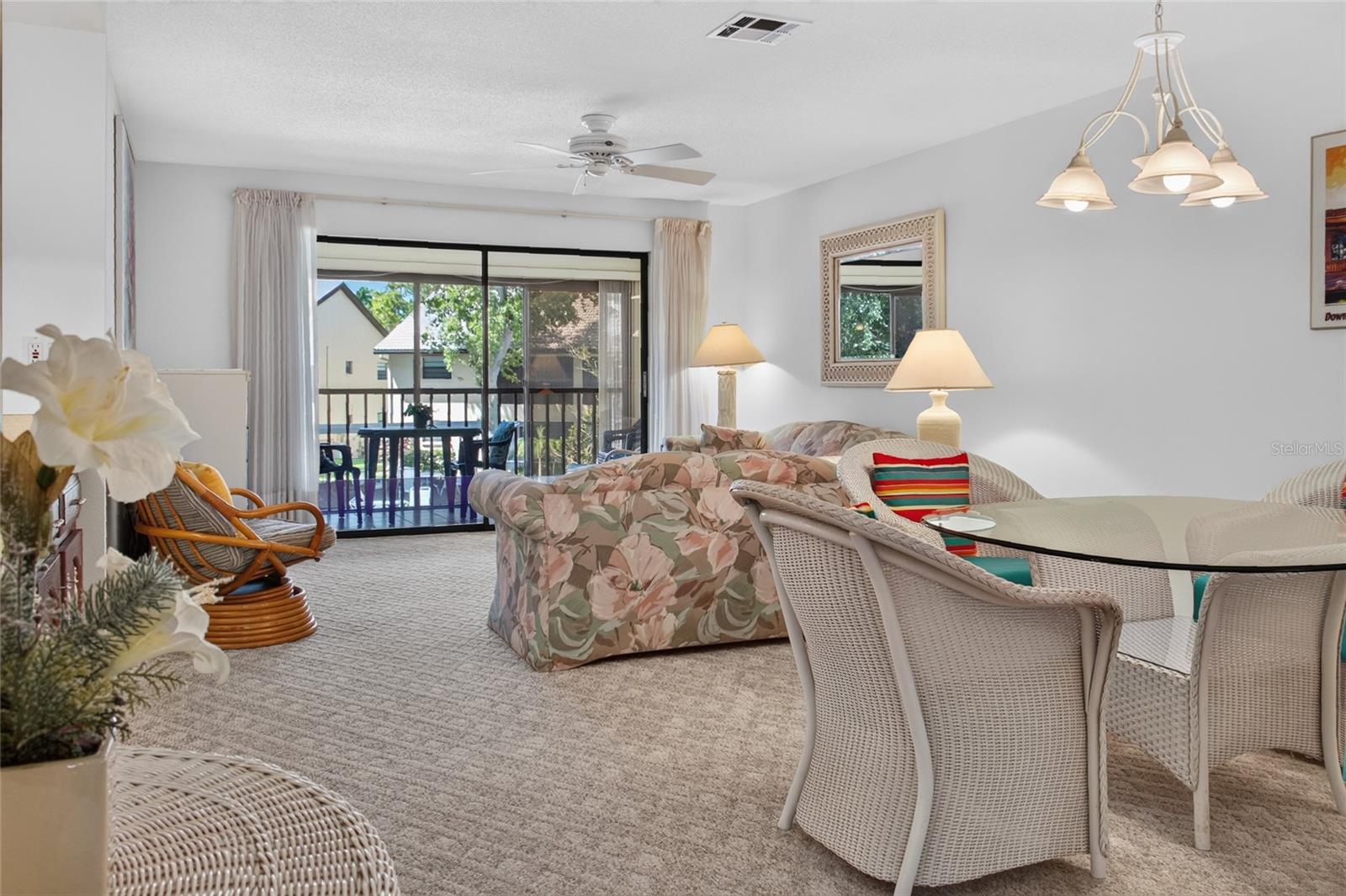 360 THREE LAKES LN #H — photo 9