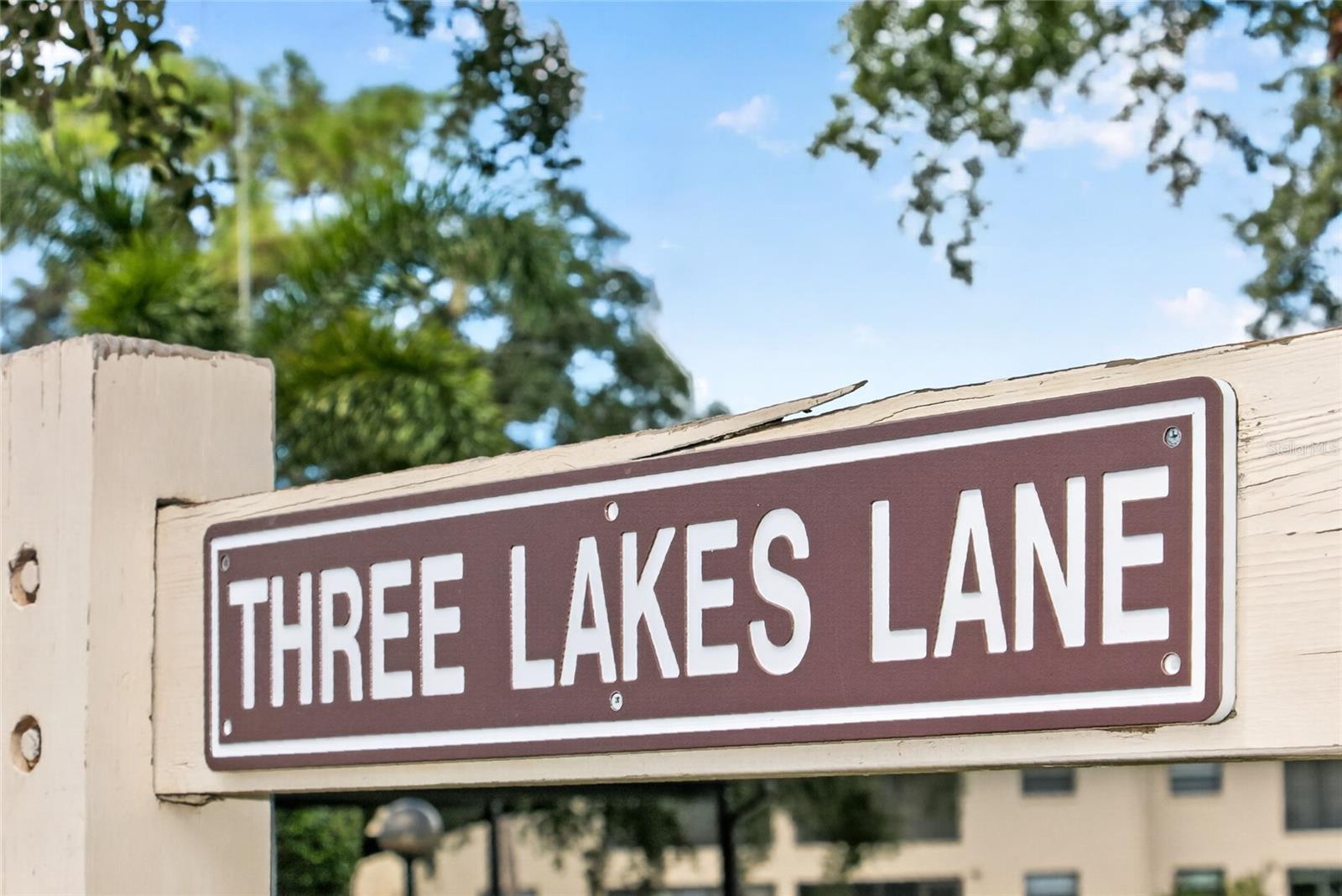 360 THREE LAKES LN #H — photo 2