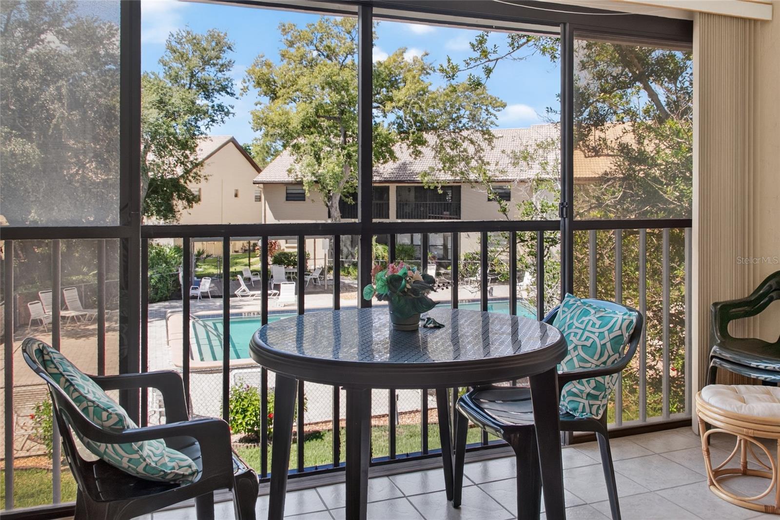 360 THREE LAKES LN #H — photo 4