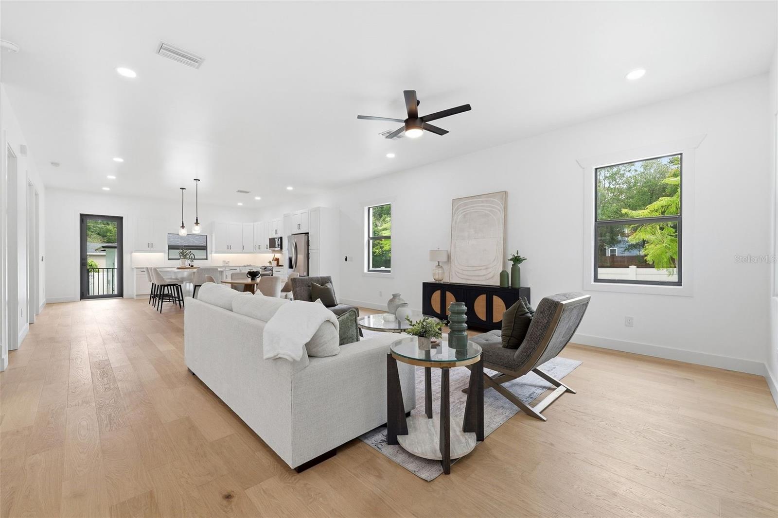 307 W JEAN ST — photo 9
