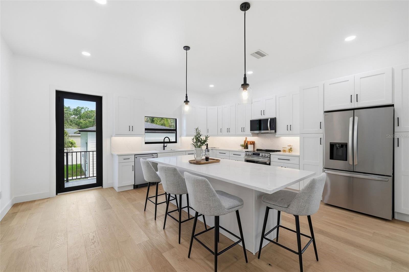 307 W JEAN ST — photo 12