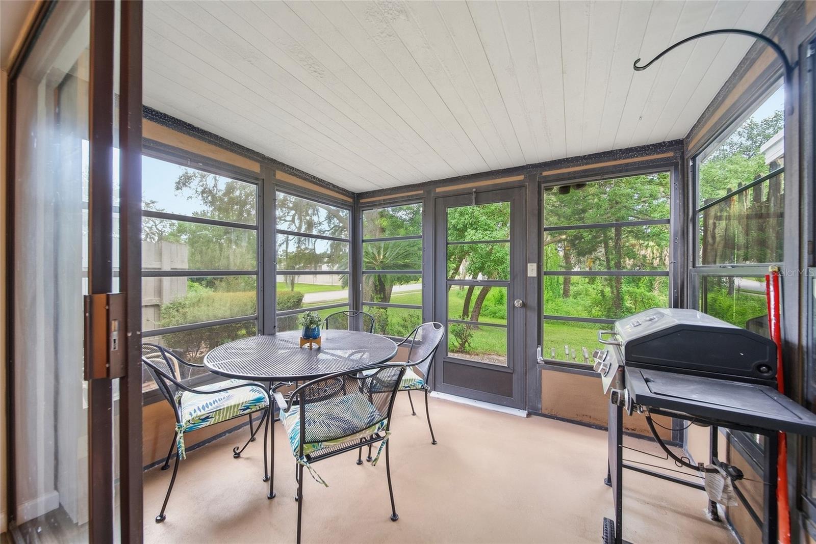 11715 SPRING TREE LN — photo 21