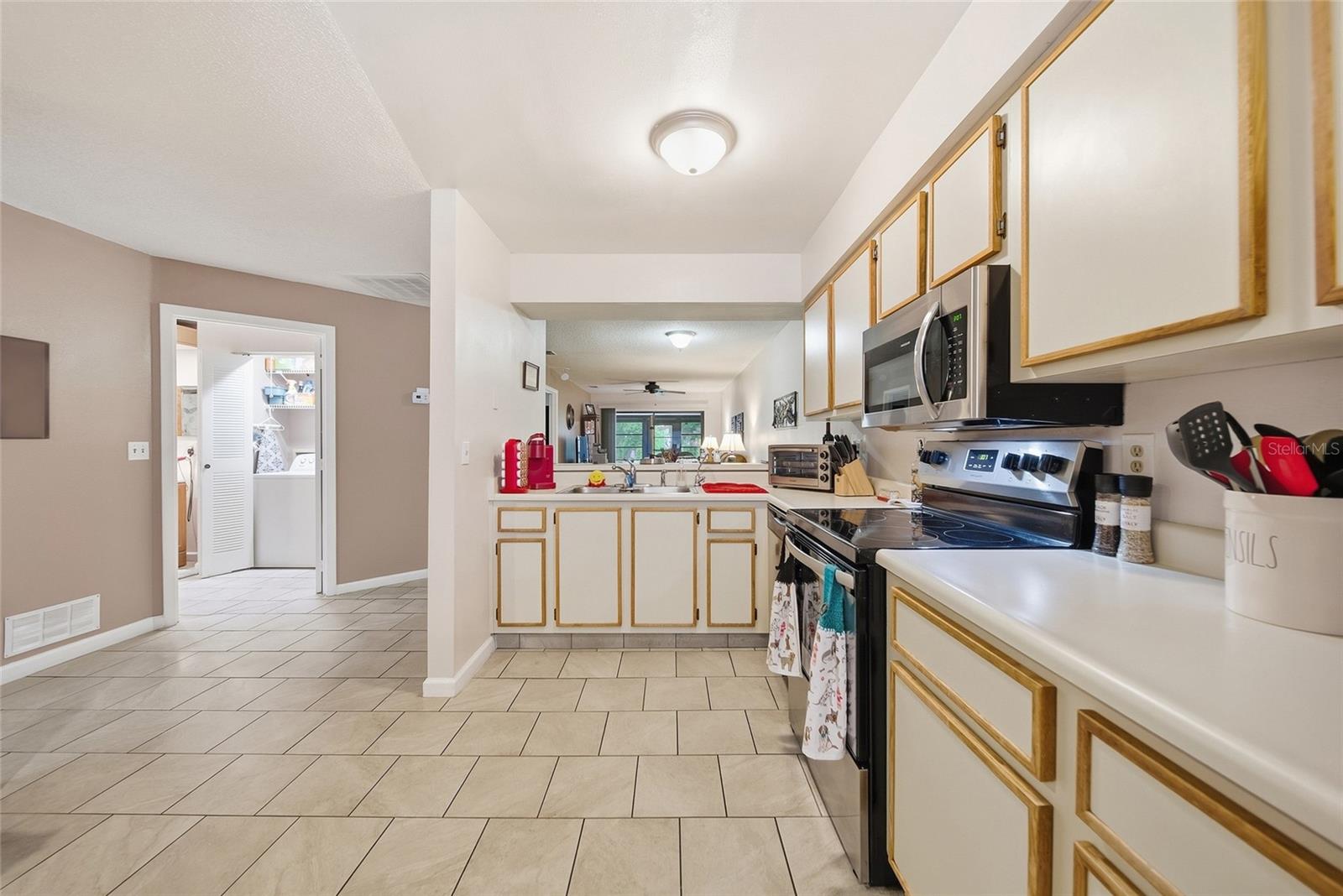 11715 SPRING TREE LN — photo 12