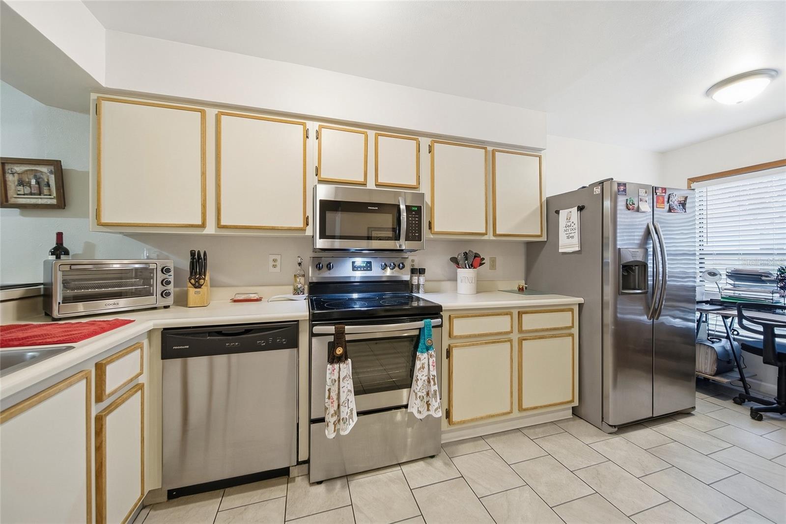 11715 SPRING TREE LN — photo 10