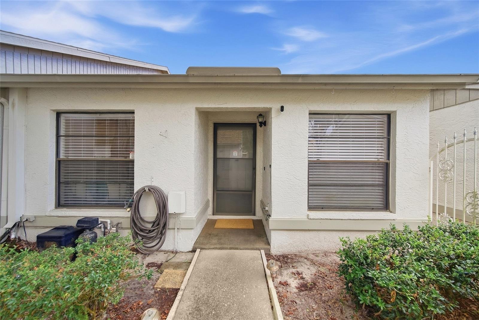 11715 SPRING TREE LN — photo 4