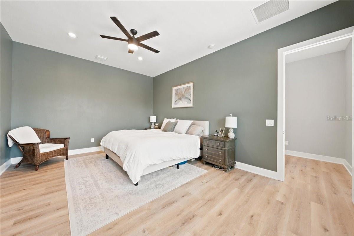 3011 W NORTH B ST — photo 16