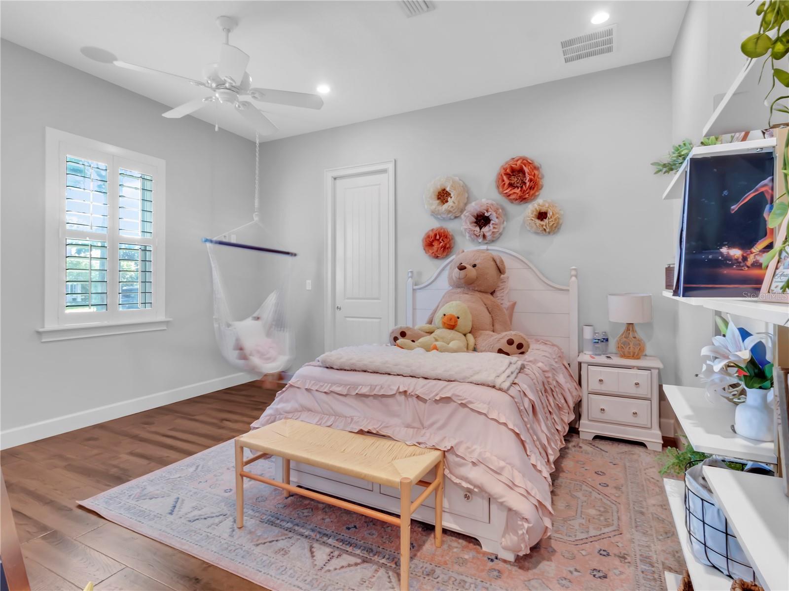 29547 CHAPEL PARK DR — photo 31