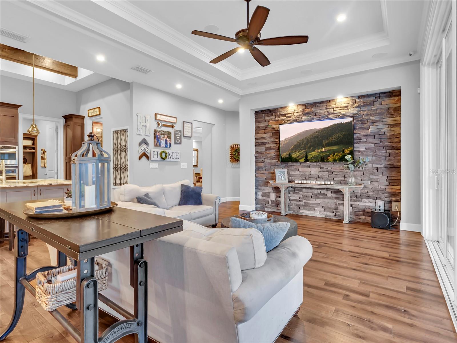 29547 CHAPEL PARK DR — photo 10