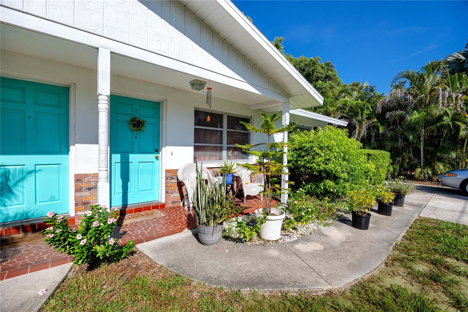 332 ACROPOLIS DR — photo 27