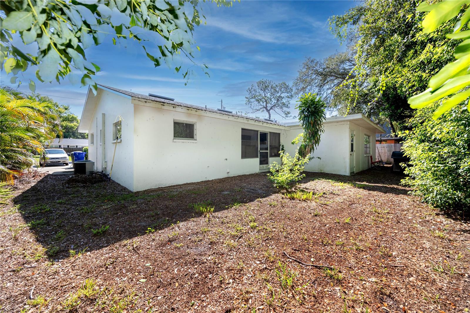 332 ACROPOLIS DR — photo 44