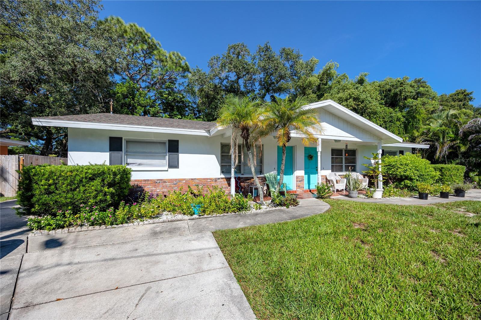 332 ACROPOLIS DR — photo 24