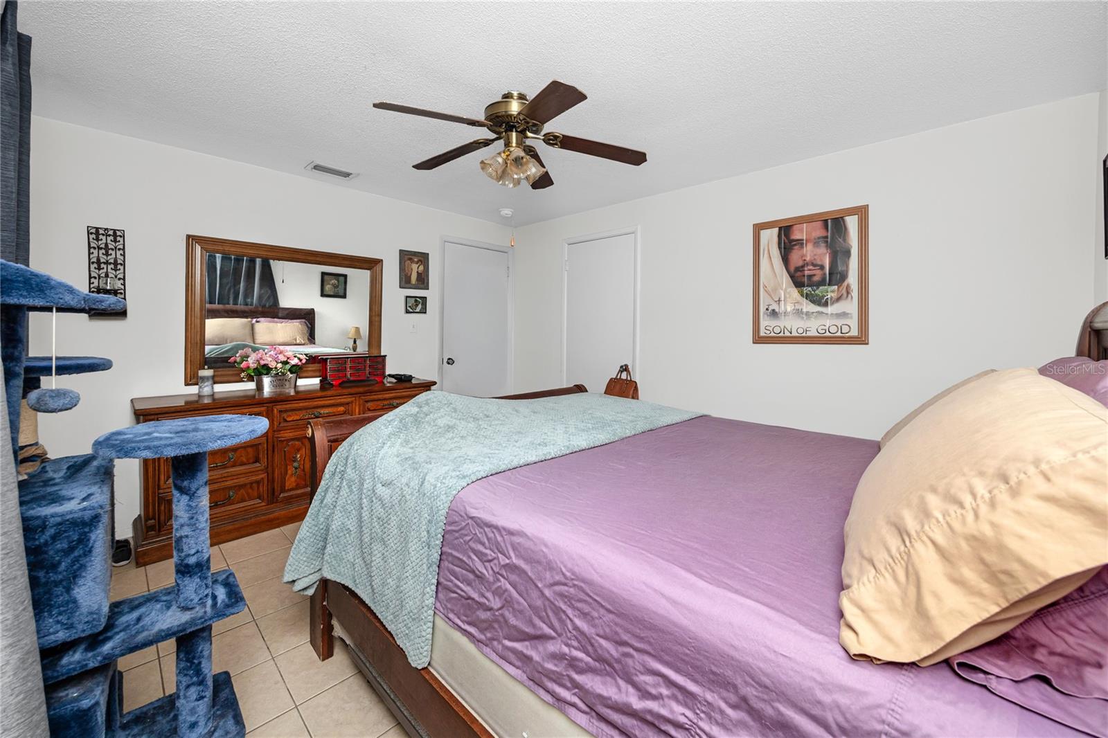 332 ACROPOLIS DR — photo 33