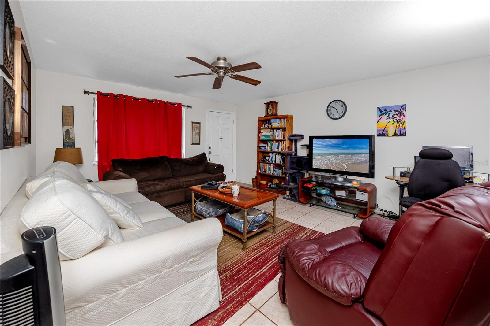 332 ACROPOLIS DR — photo 28