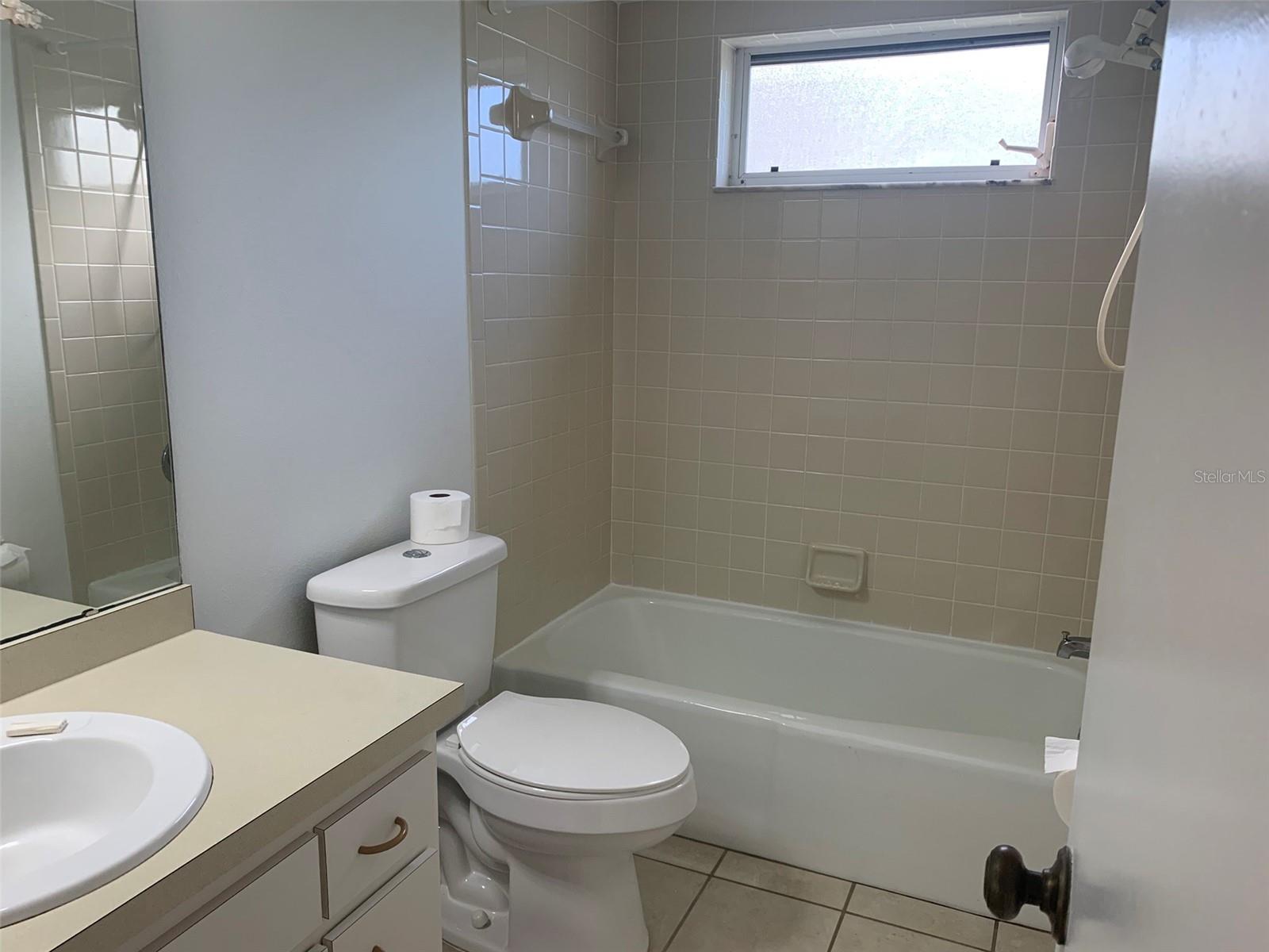 640 HARVEY ST — photo 14