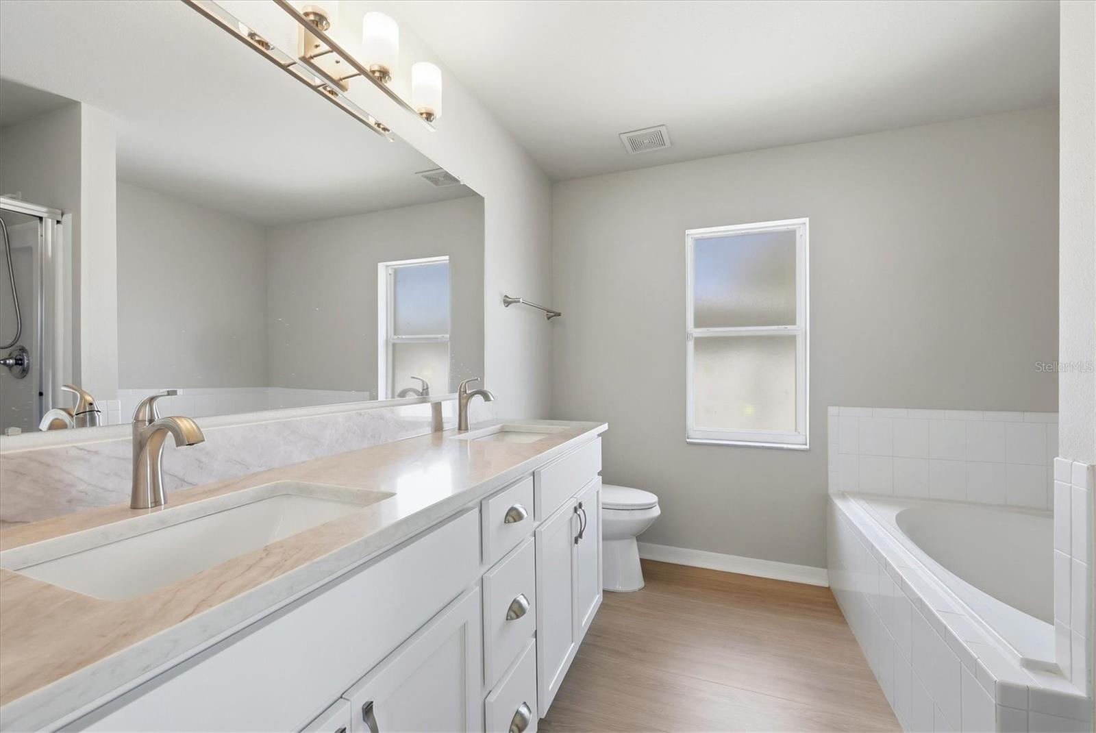 11842 DUNSTER LN — photo 18