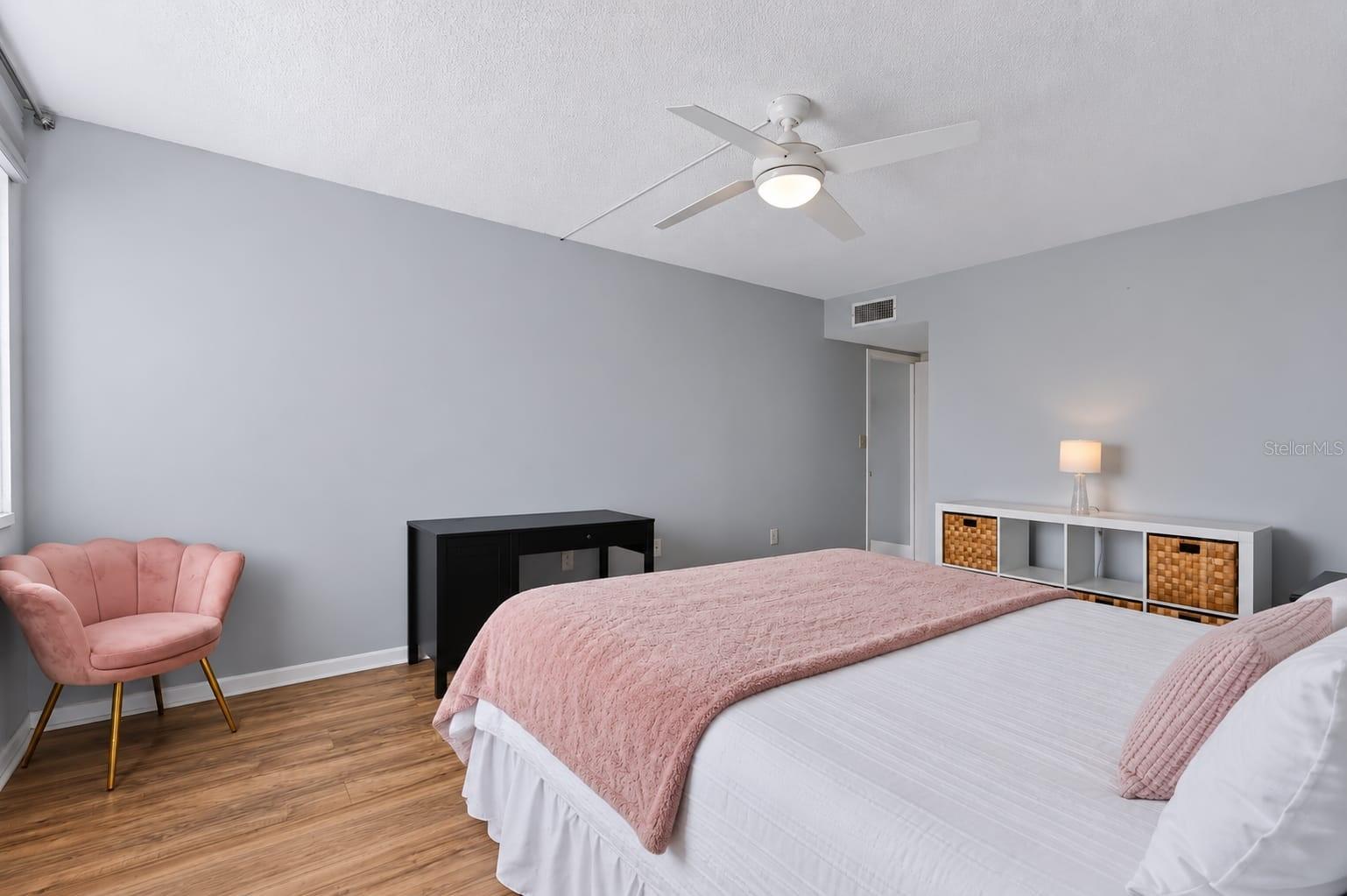 644 ISLAND WAY #406 — photo 16