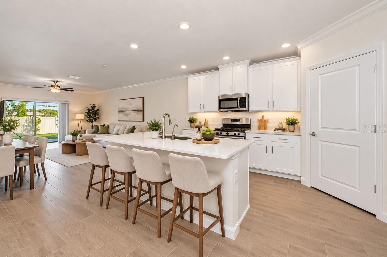17432 HOLLY WELL AVE — photo 8