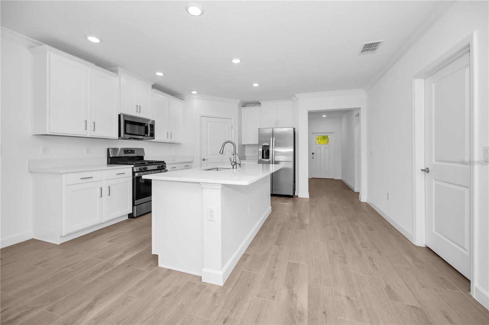 17432 HOLLY WELL AVE — photo 15