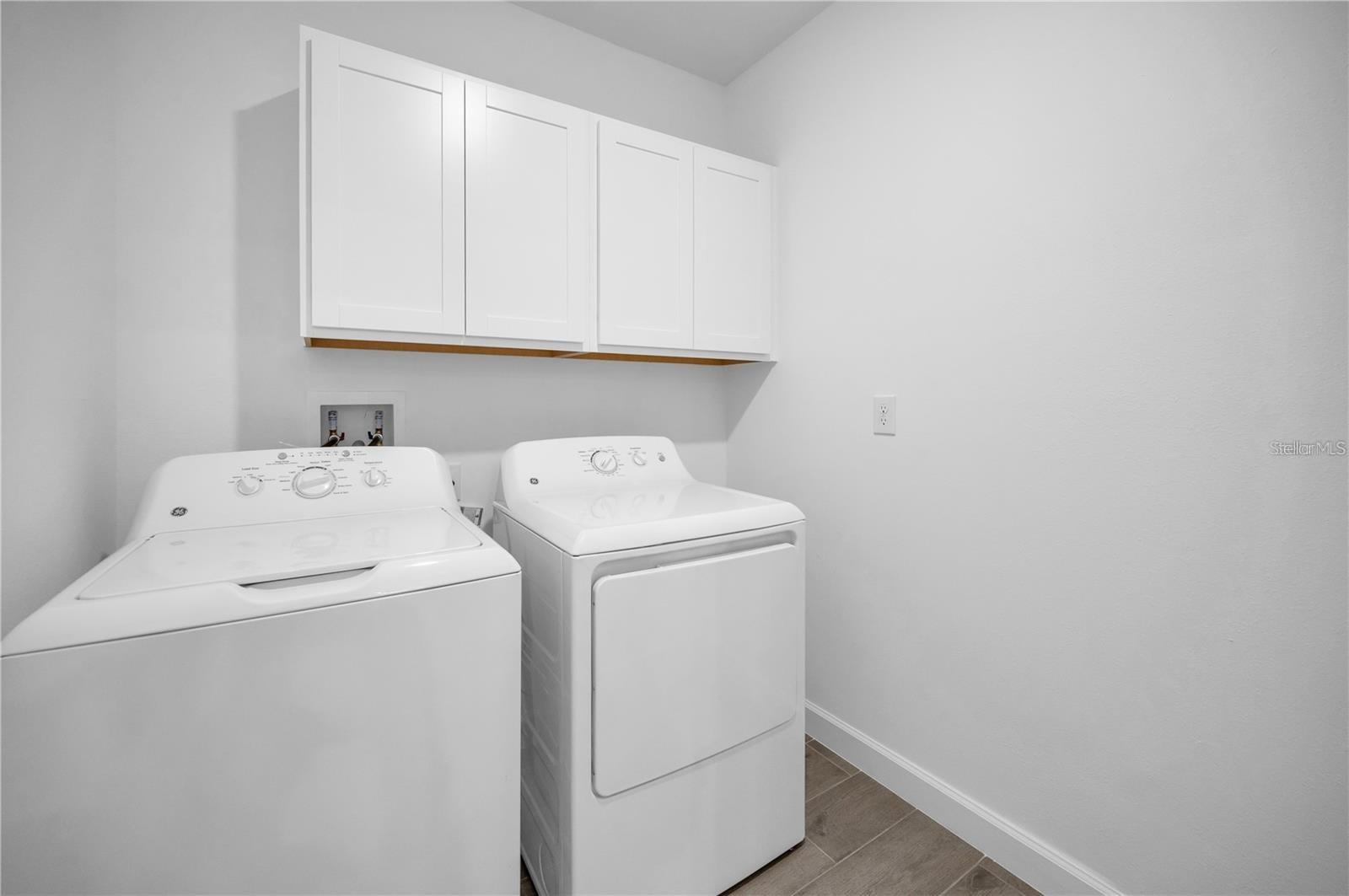 17432 HOLLY WELL AVE — photo 35