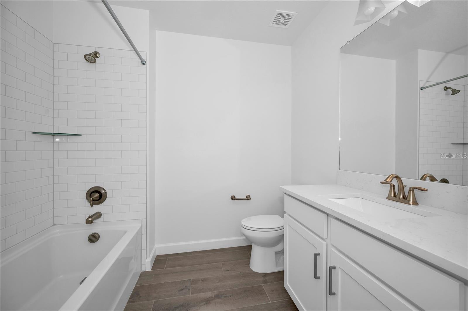 17432 HOLLY WELL AVE — photo 34