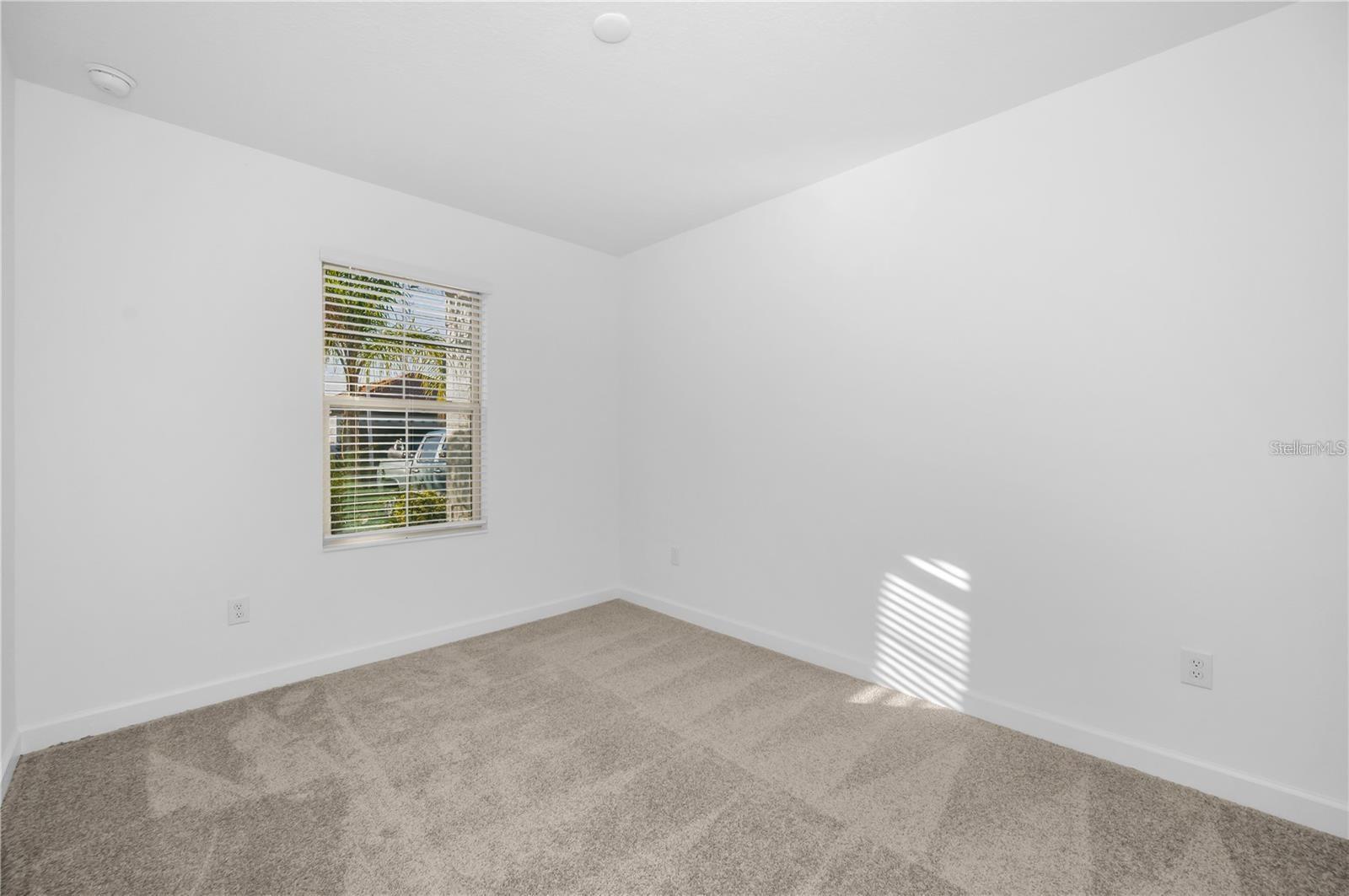 17432 HOLLY WELL AVE — photo 32