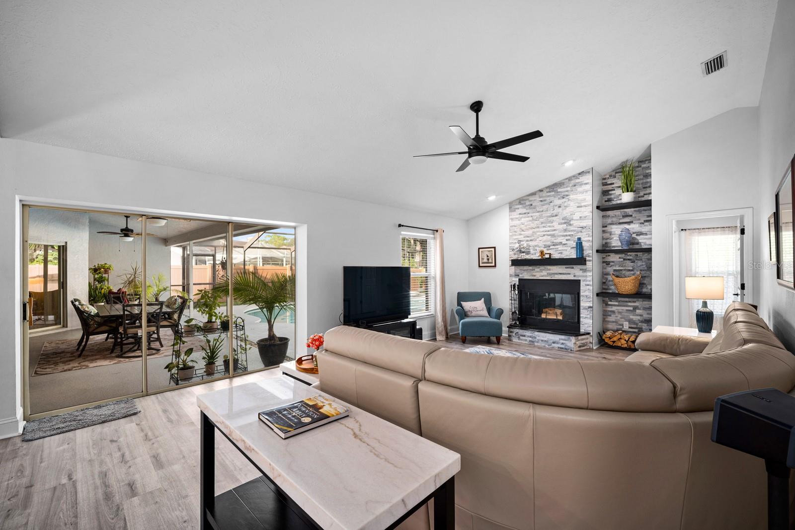 3905 NORTHRIDGE DR — photo 19