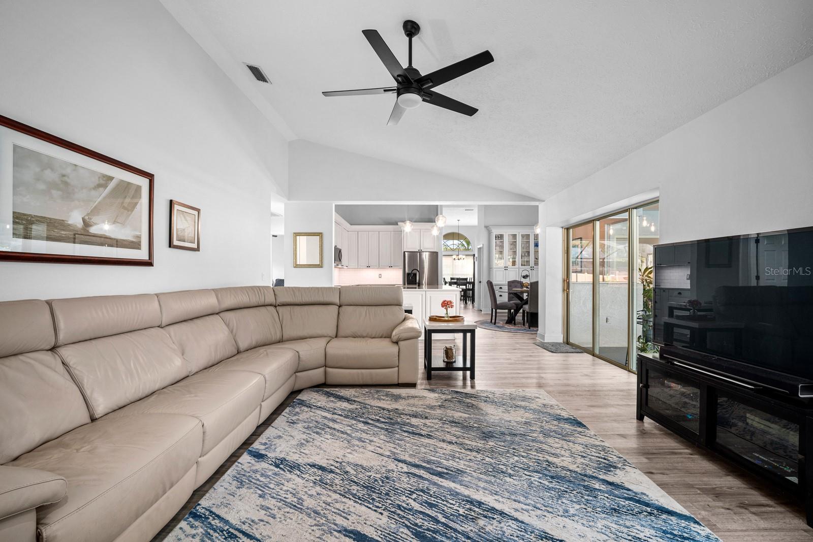 3905 NORTHRIDGE DR — photo 23