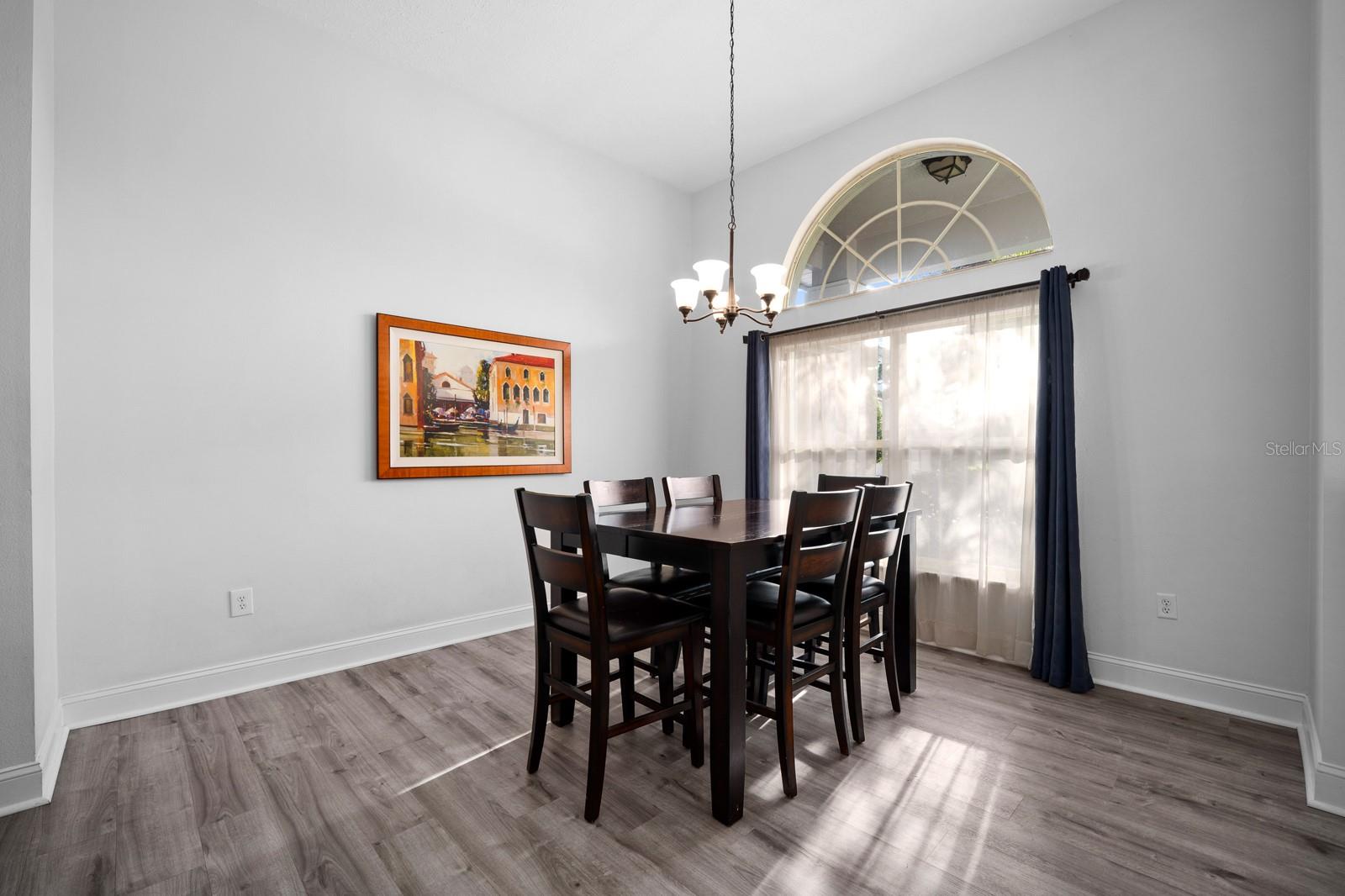 3905 NORTHRIDGE DR — photo 10