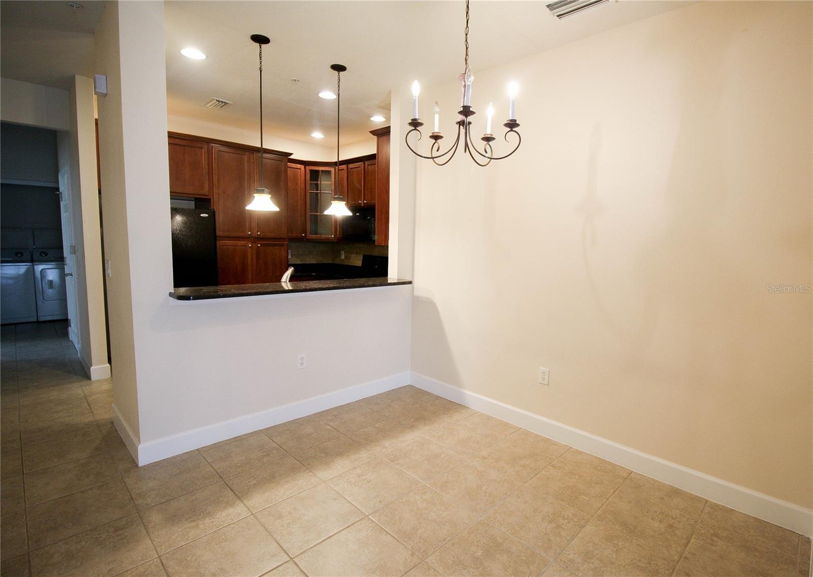 7936 LIMESTONE LN #7936 — photo 5