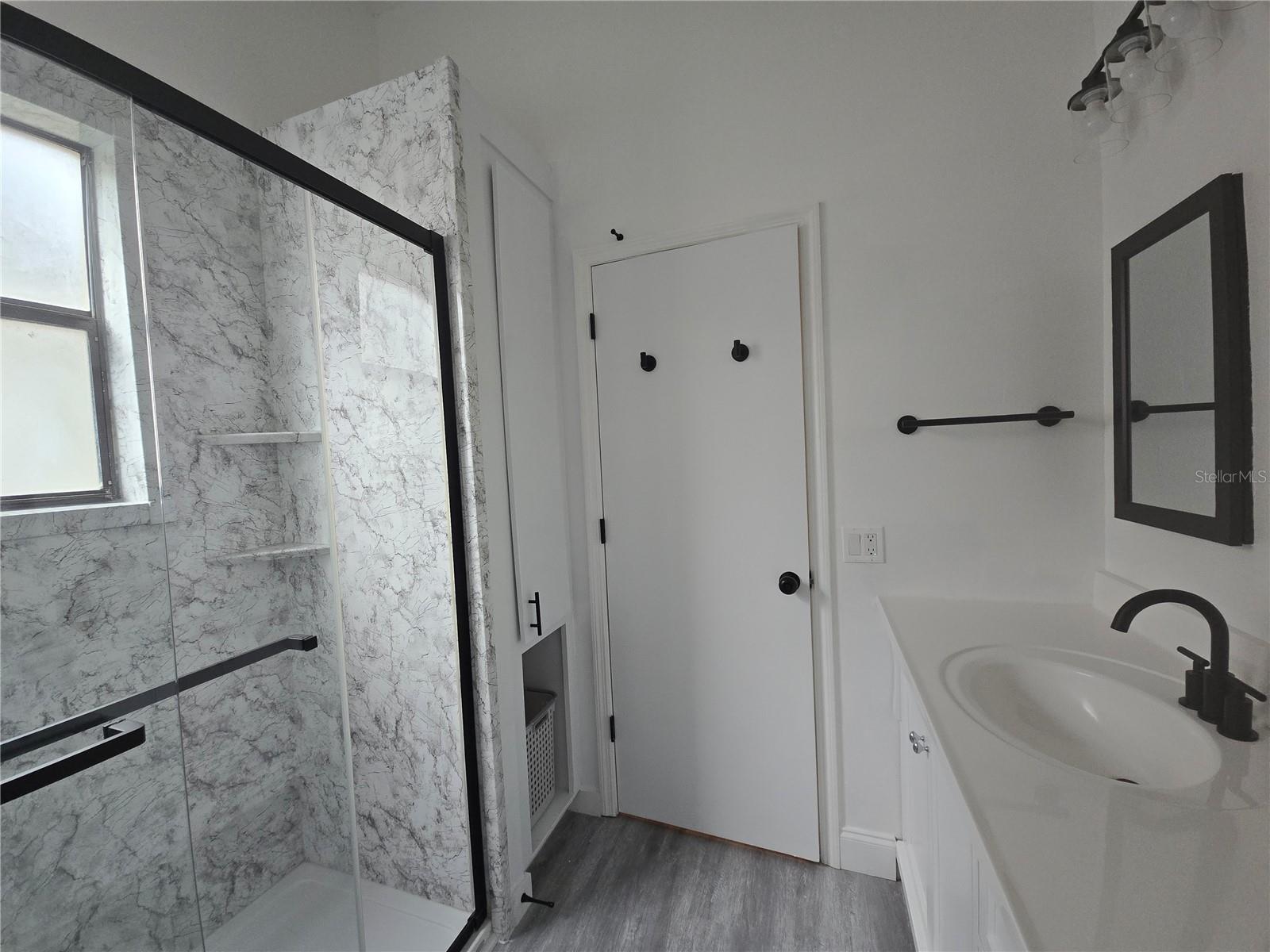 8211 MATTHEW DR — photo 27