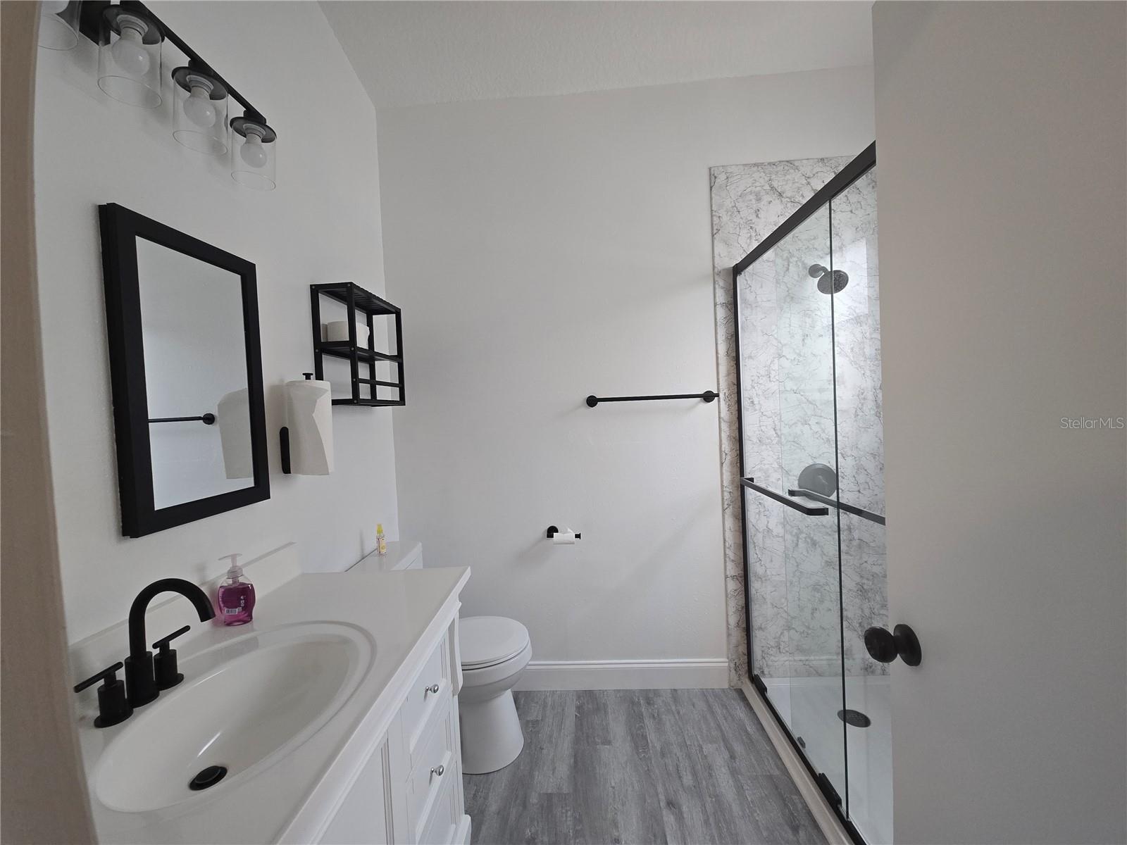 8211 MATTHEW DR — photo 26
