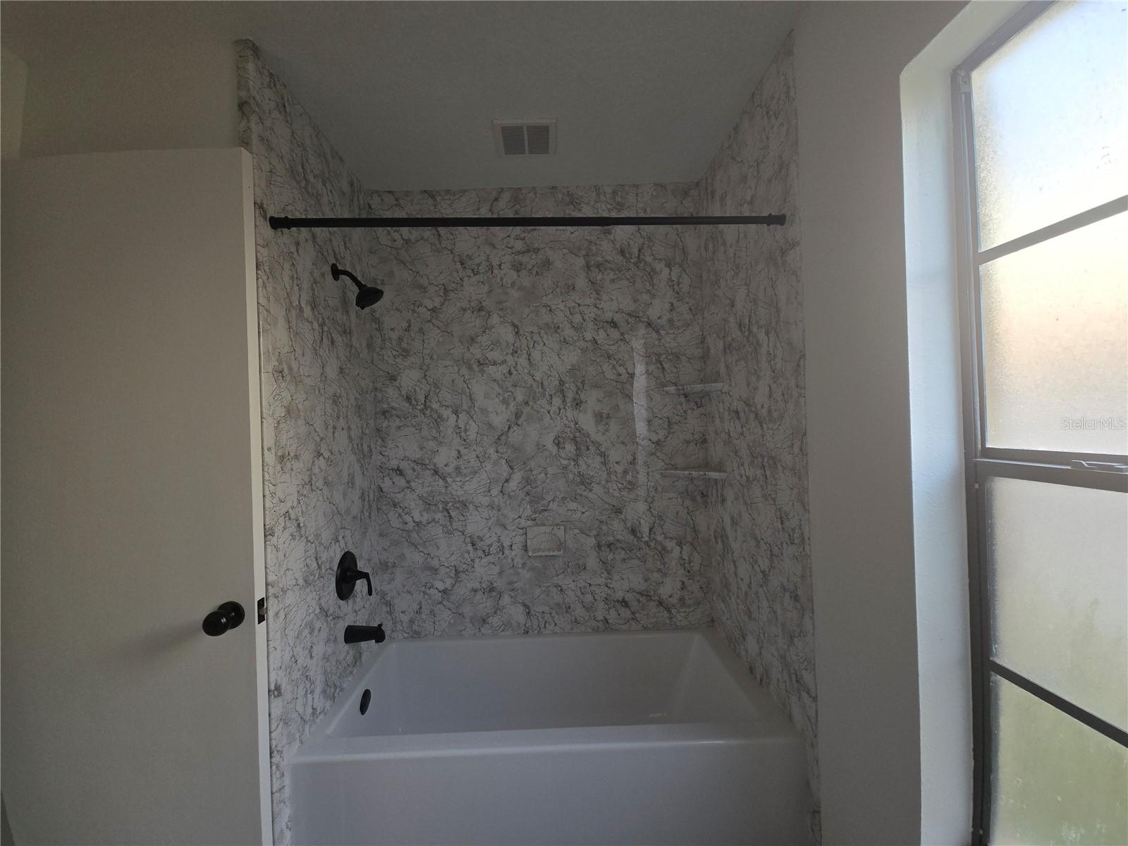 8211 MATTHEW DR — photo 31