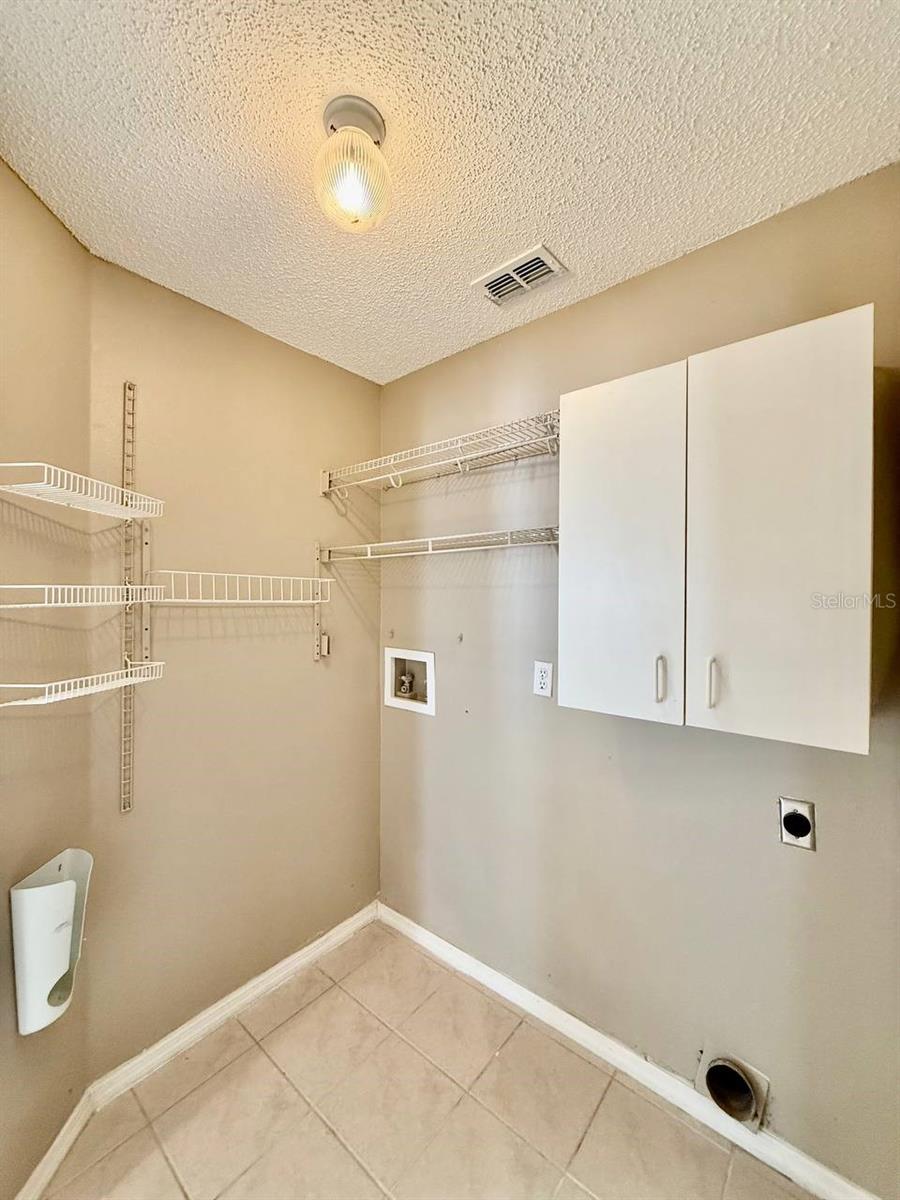 19021 WEATHERSTONE DR — photo 52