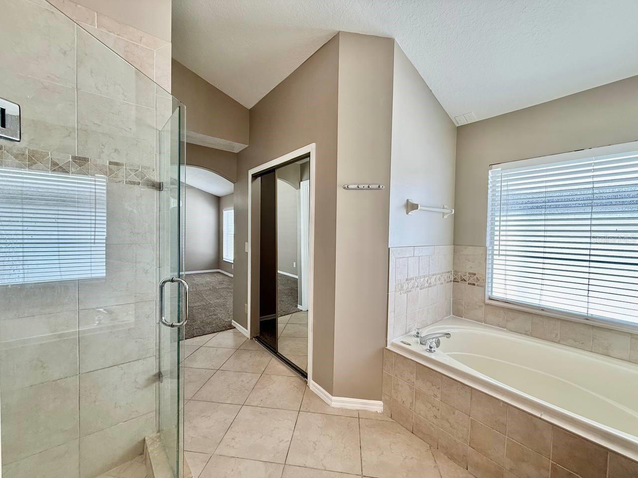 19021 WEATHERSTONE DR — photo 34
